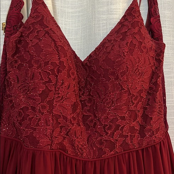 Bridesmaid dress. Bridal size 14 - Picture 3 of 3